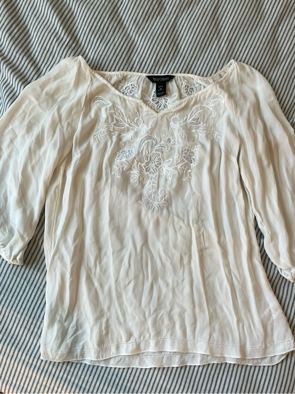 White House Black Market Cream Floral-Embroidered V-Neck Blouse